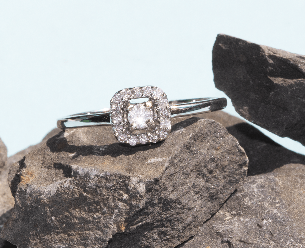 2.5 diamond engagement ring