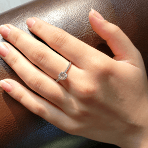 0.85ct Moissanite Engagement Ring