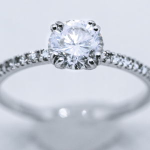 0.85ct Moissanite Engagement Ring
