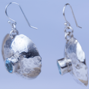Tapu silver earrings with blue topaz