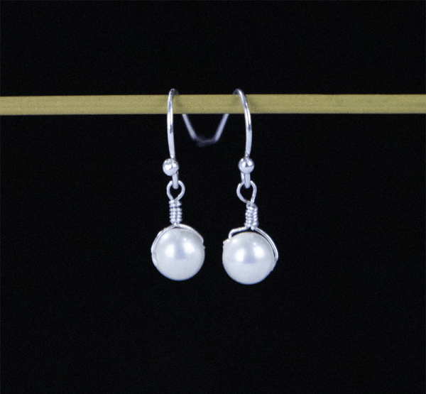 White pearl earrings for less than $20